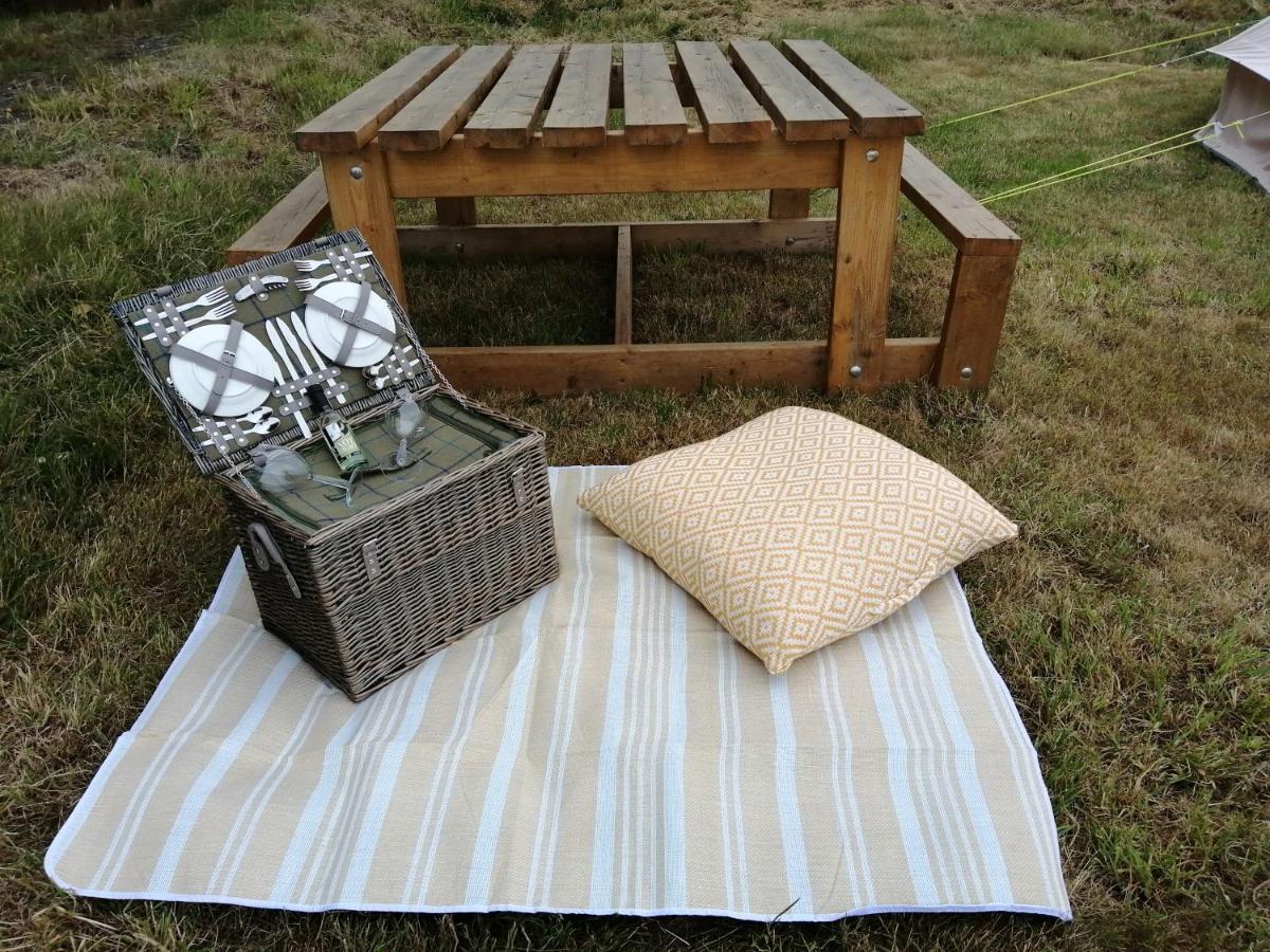 Coed Y Brenin Retreat - Bell Tent Glamping Near Aberaeron Ciliau-Aeron Extérieur photo